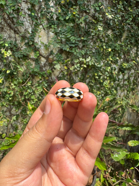 Chequered Ring
