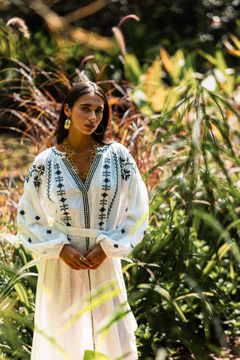 Traditional Robe Goa Lady Coptic Dress Black – Rangeela Goa