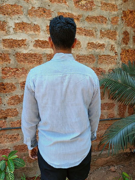 Thin Striped Shirt - Long Sleeve