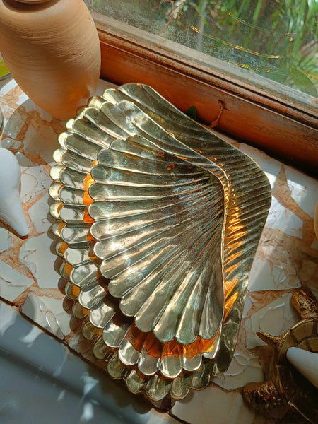 Golden Shell Dish