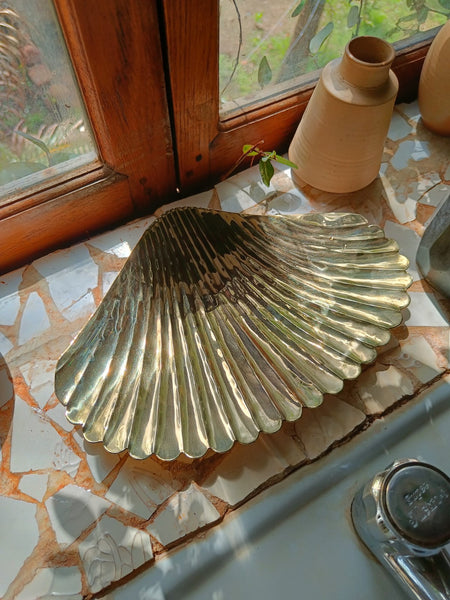 Golden Shell Dish