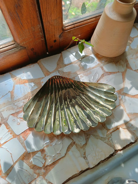 Golden Shell Dish