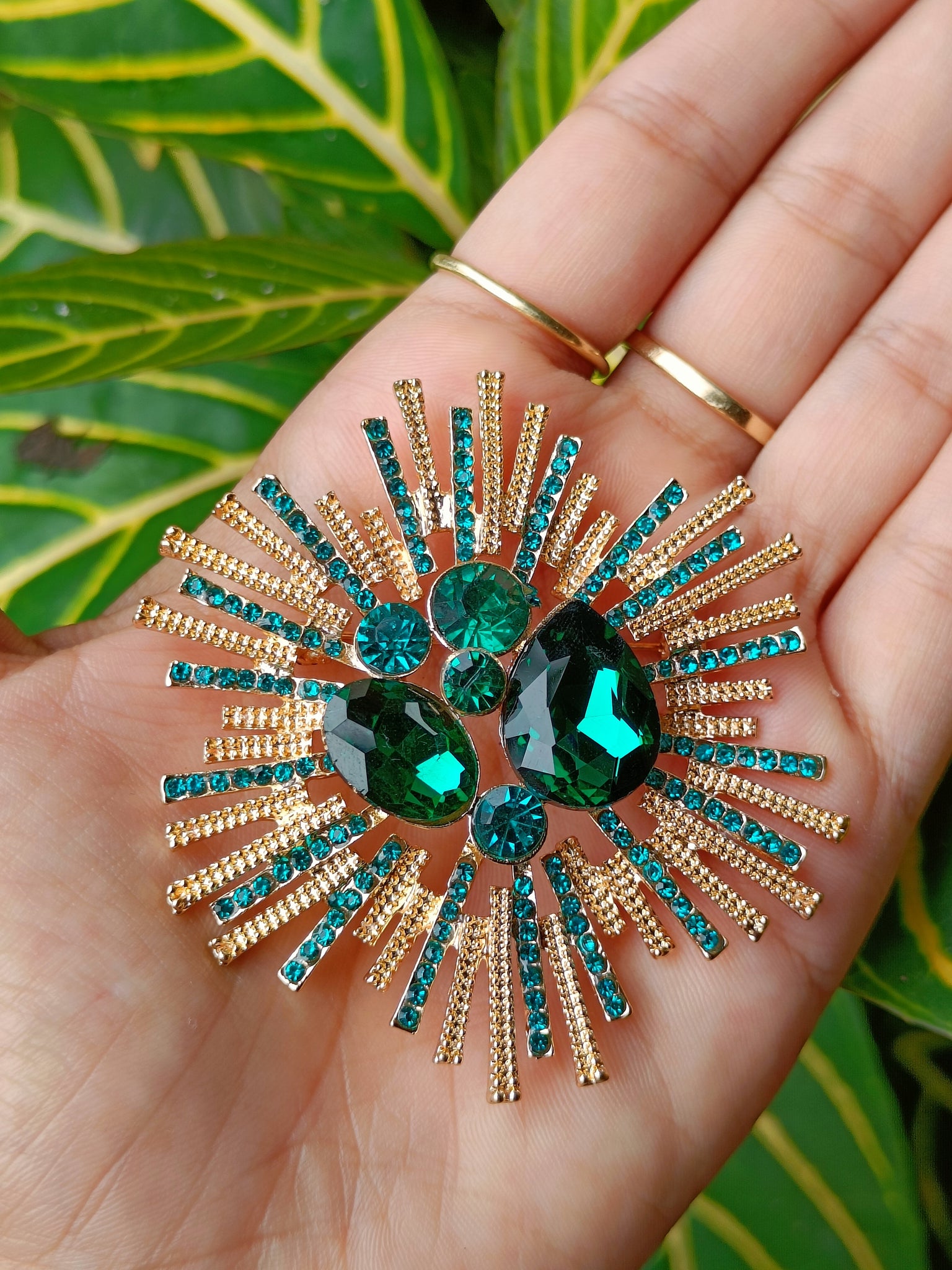 Starburst Brooch - Green