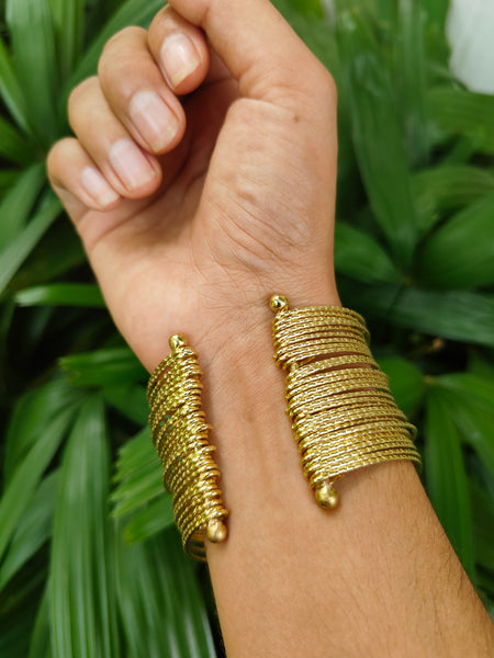 Multistring Cuff - Gold