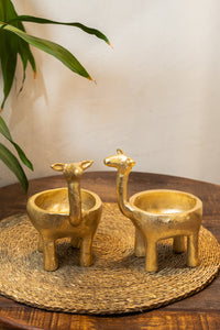 Giraffe planter