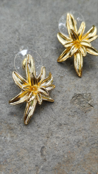 Single Flower Earring