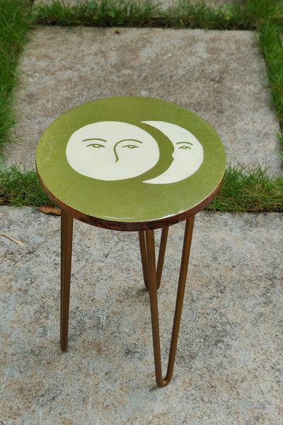 Indy Peg Table - Moon