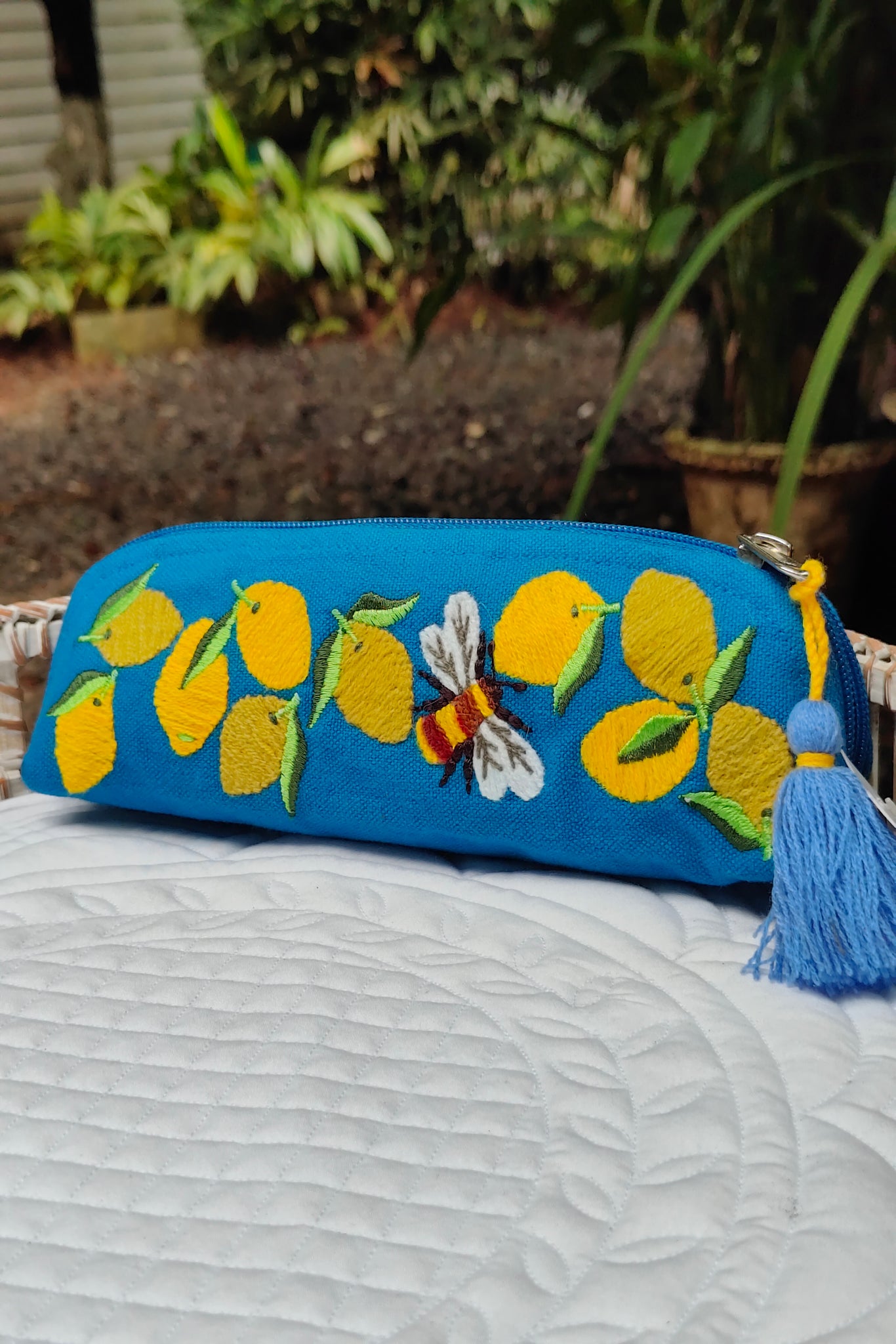 Lemon Bee Pouch