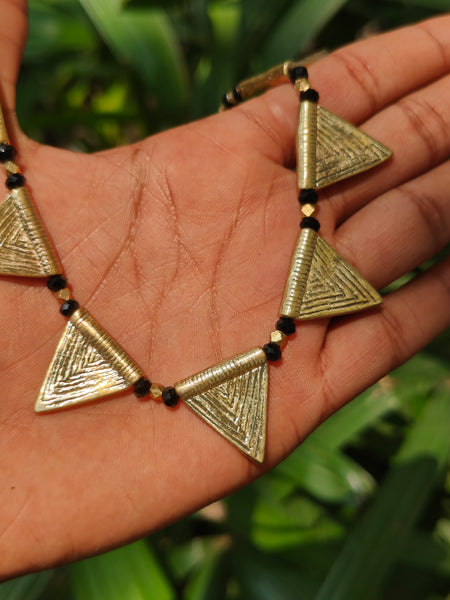 Small Triangle Choker