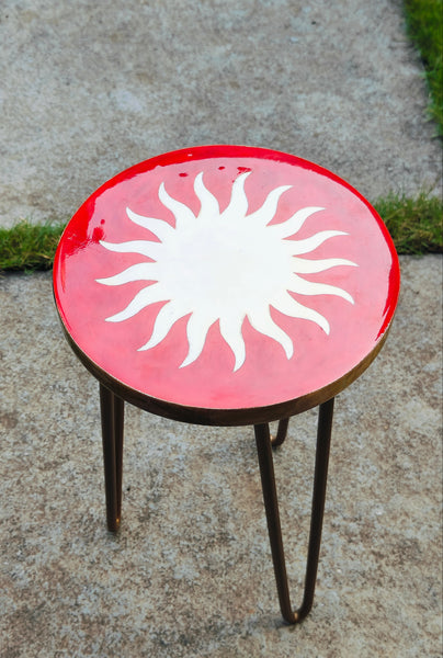 Indy Peg Table - Sun