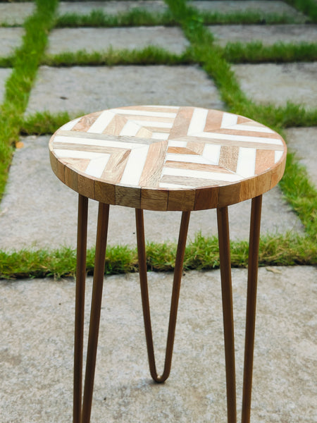 Indy Peg Table - White Geo