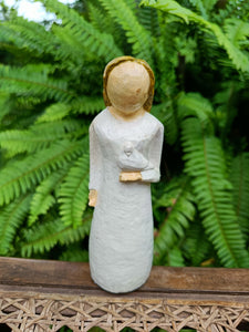 Josephina Statue - Dove