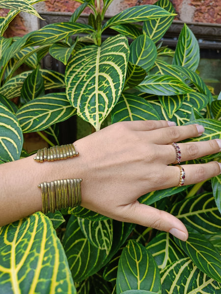 Golden Slinky Bracelet