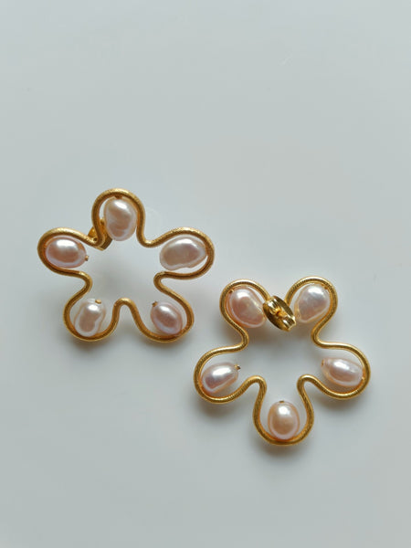 Golden Pearl Flower Earrings